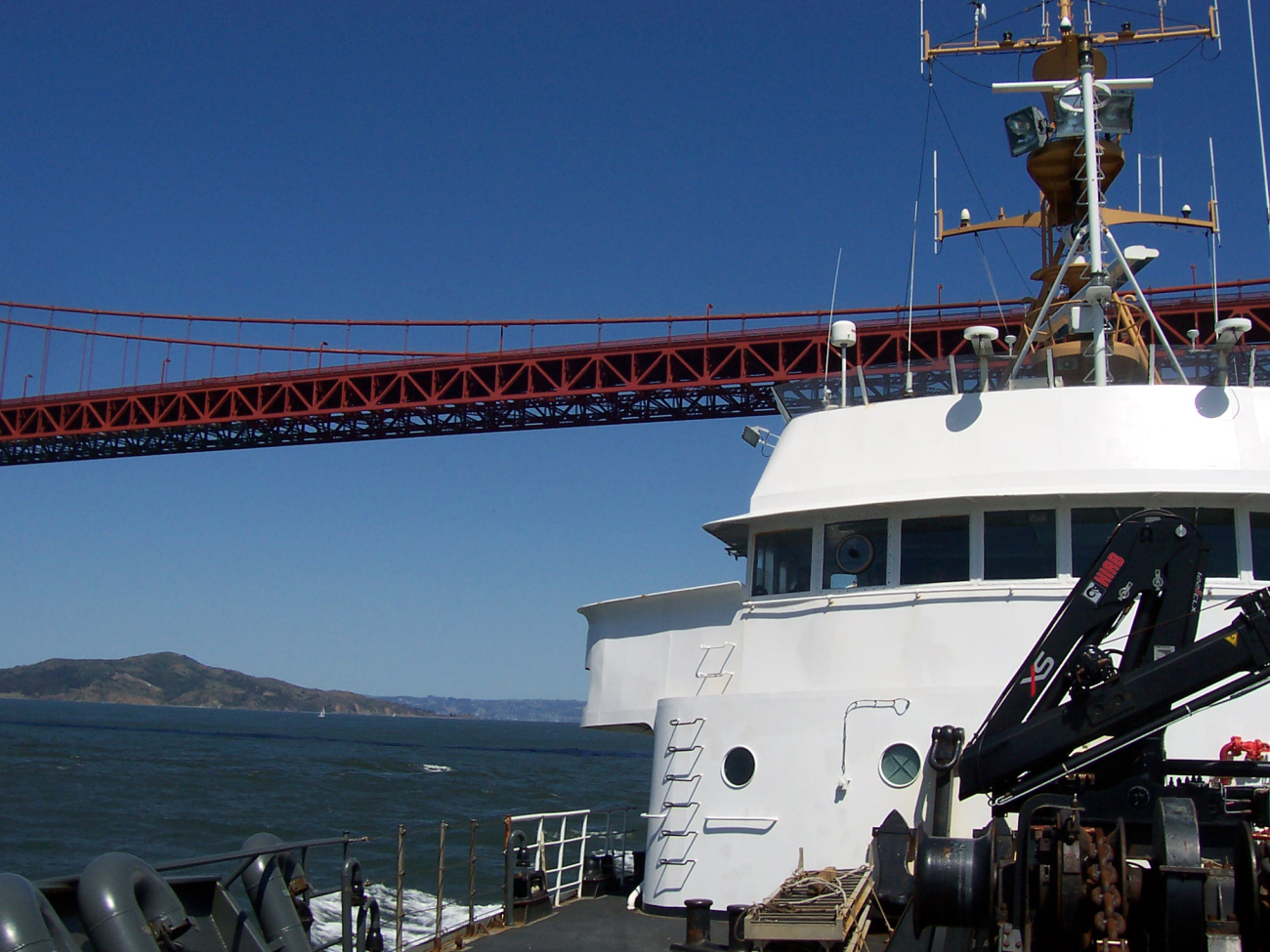 NOAA Ship MILLER FREEMAN passing under the Golden Gate Bridge