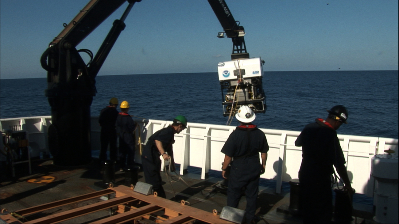 Deploying Deep Discoverer off the NOAA Ship OKEANOS EXPLORER