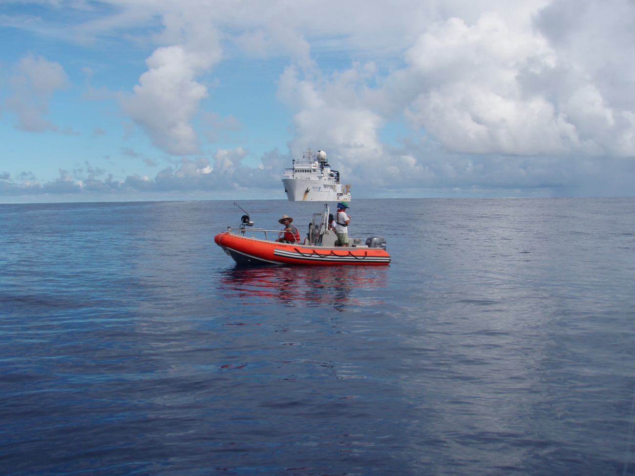 Small boat operations off the NOAA Ship OSCAR ELTON SETTE