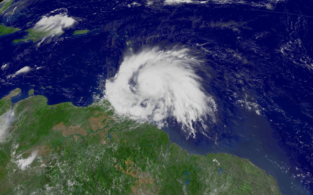 Hurricane Ivan approaching the Antilles from the western Atlantic Ocean
