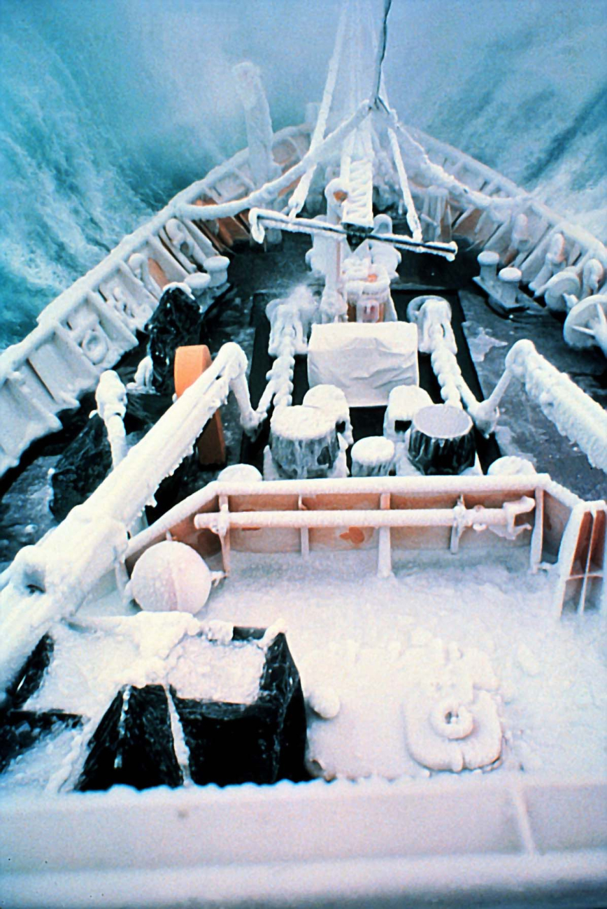 NOAA Ship SURVEYOR