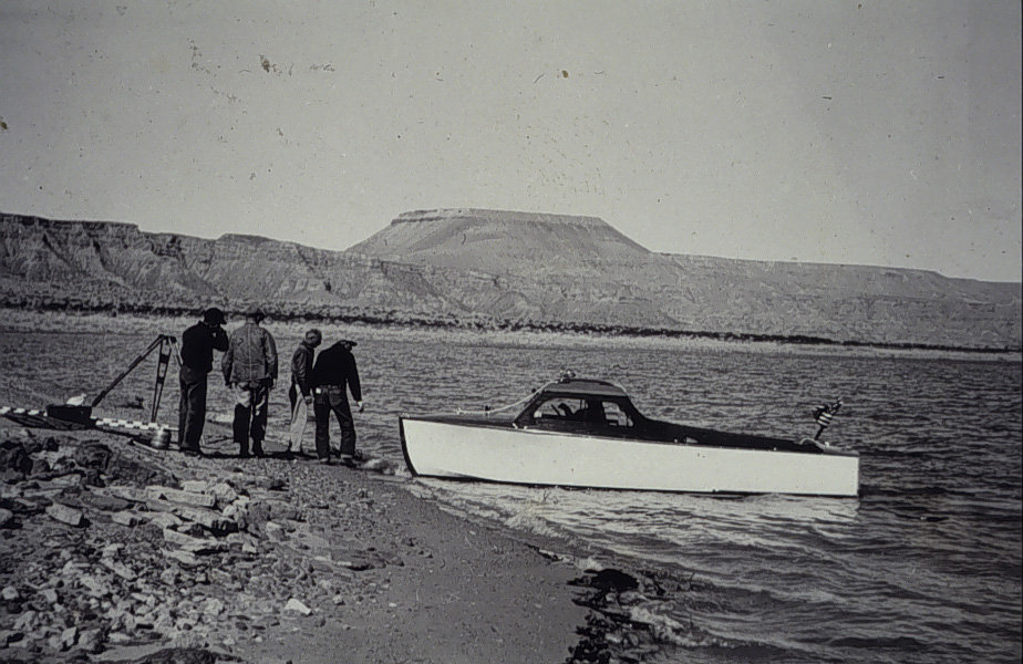 Boat used to transport level crew on Lake Meade