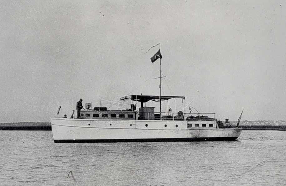 Launch ELSIE with house flag