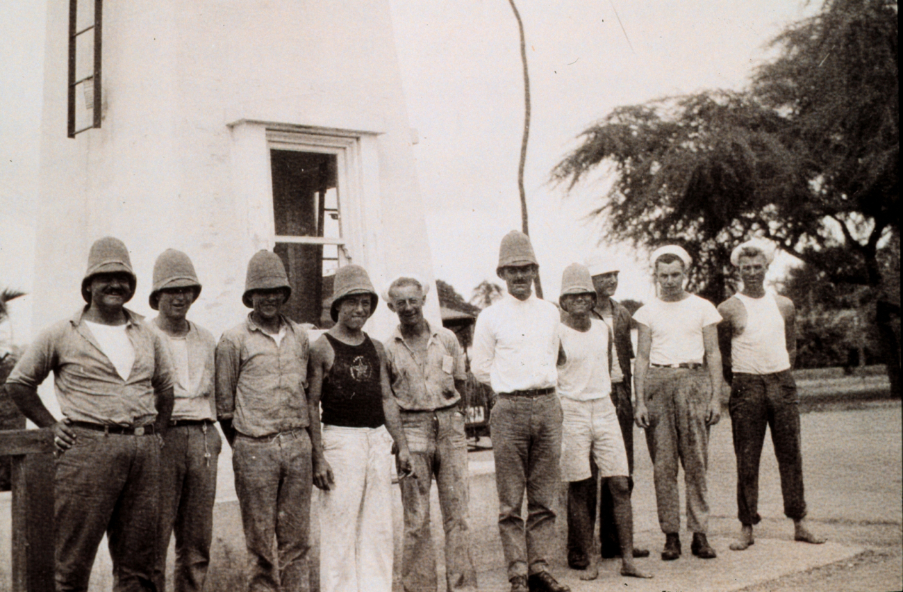 Survey crew comprised primarily of Navy personnel at Honolulu