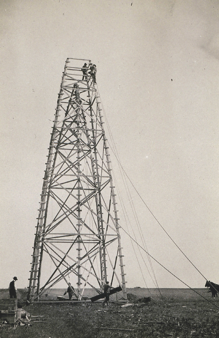 Completed tower with internal instrument tripod at Station Foss