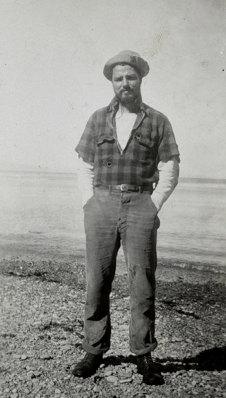 Bob Pryce - the well-dressed field man