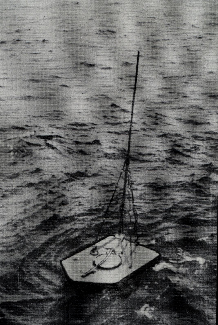Streamlined buoy with Roberts Radio Current Meter