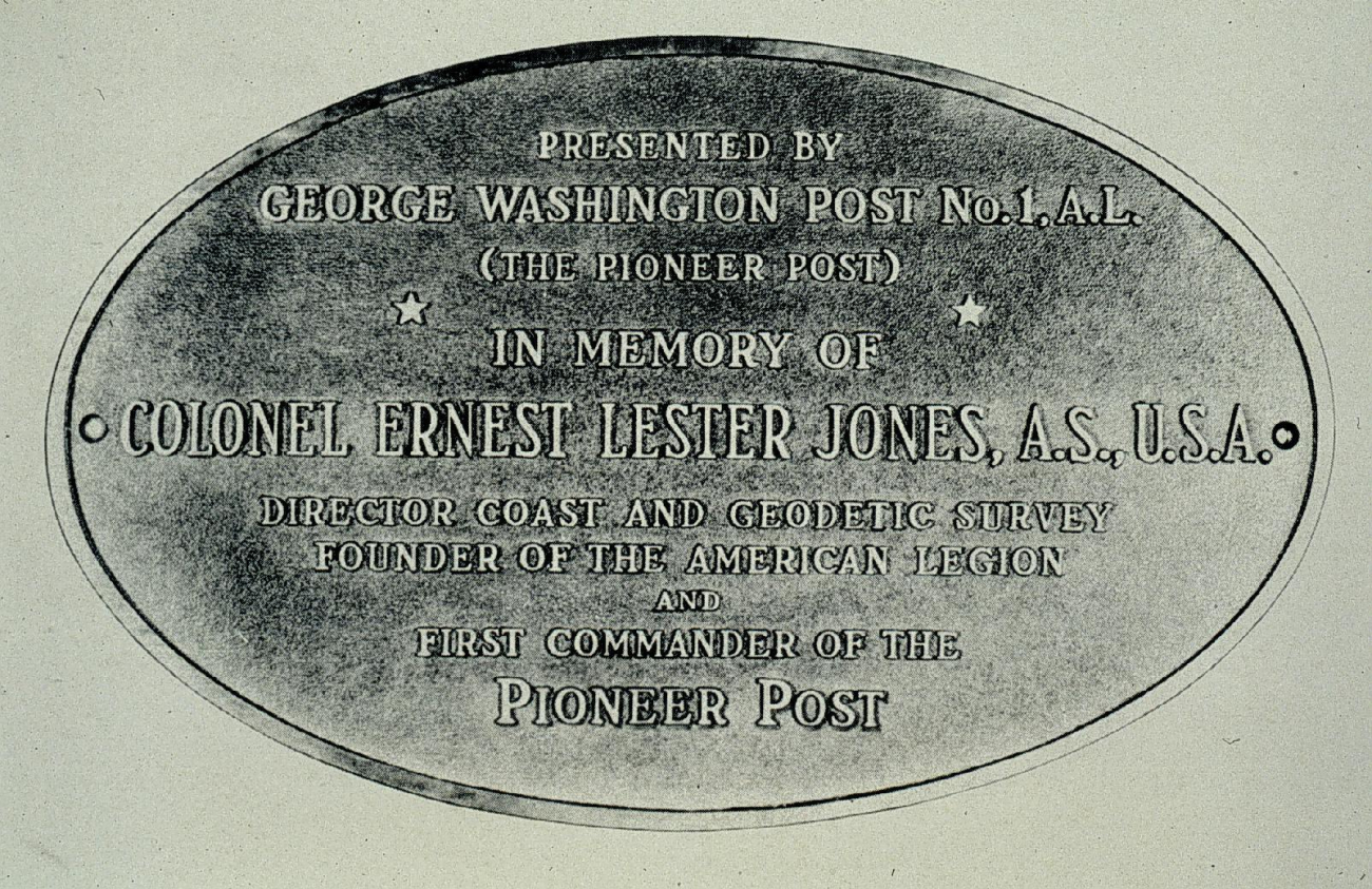 Commemorative plaque in honor of Colonel E