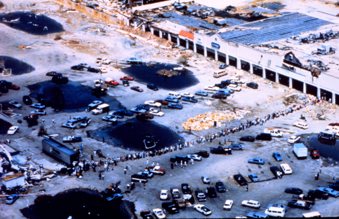 Hurricane Andrew - Long lines waiting for ice ration following AndrewFollowing major disasters, refrigeration assumes a high priority