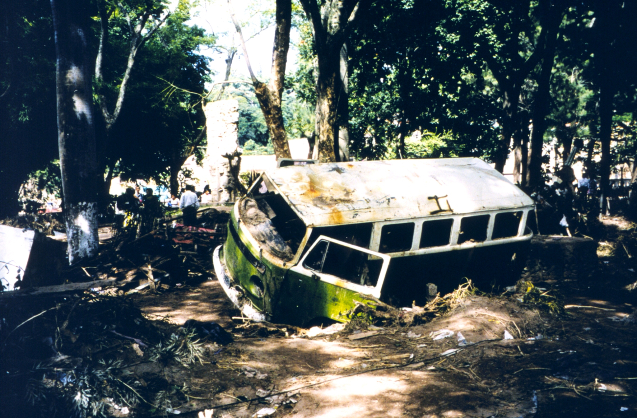 Flood damage along the Choluteca River caused by Hurricane Mitch