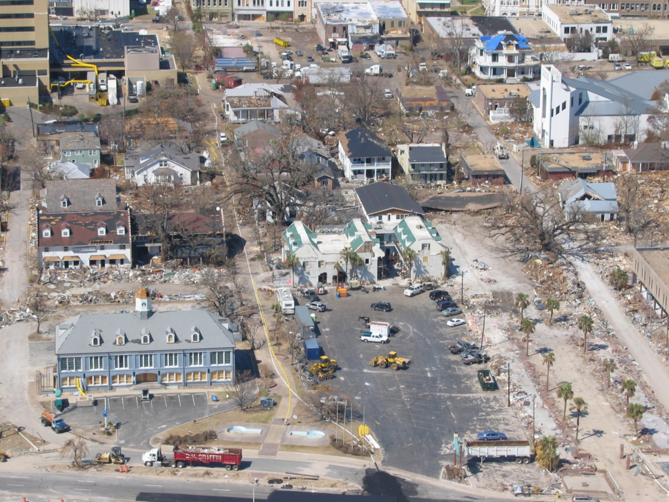 Historic Mary Mahoney's restaurant (green roof at center)