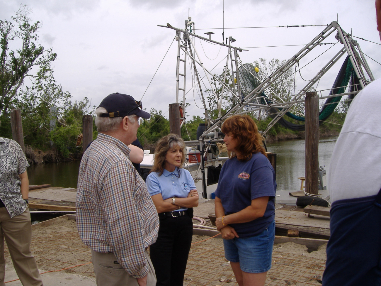 Discussing recovery plan after Hurricane Katrina
