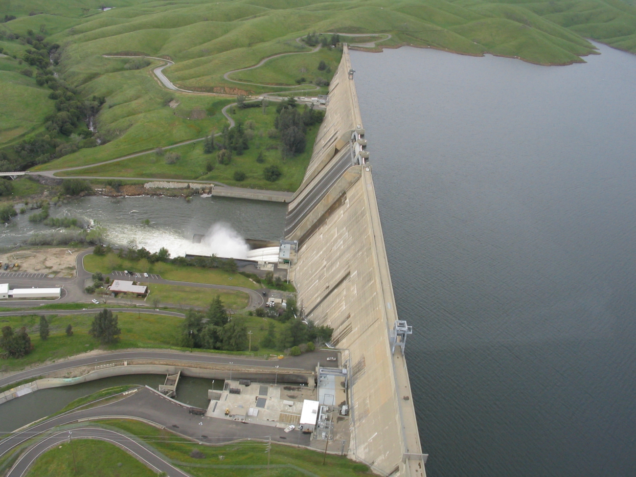 The Friant Dam, north of Fresno, filled to the top