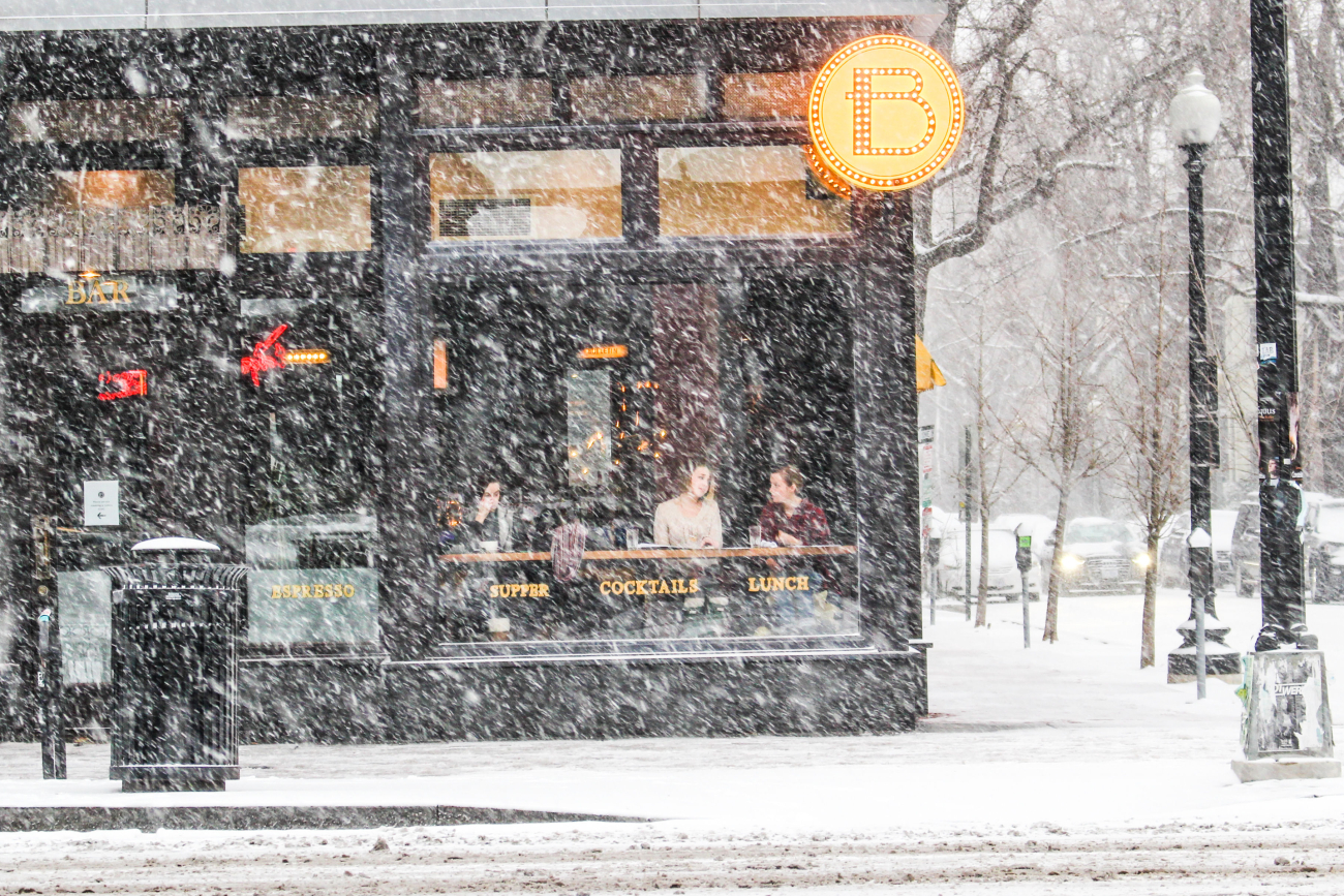 A local DC hangout where patrons are warm and toasty while thesnow starts to inundate Washington, DC