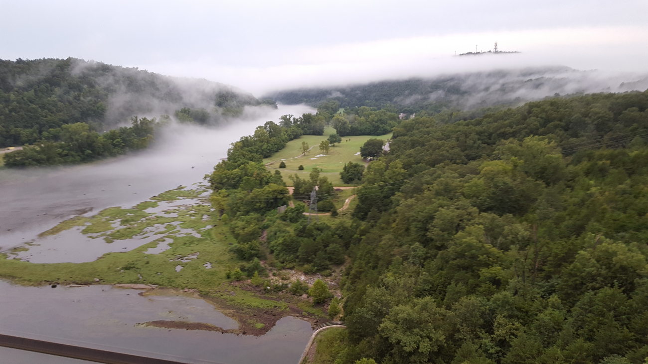 Looking over the Bull Shoals Dam to advection fog on the White River
