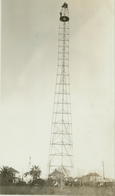 A 130-foot steel Bilby tower