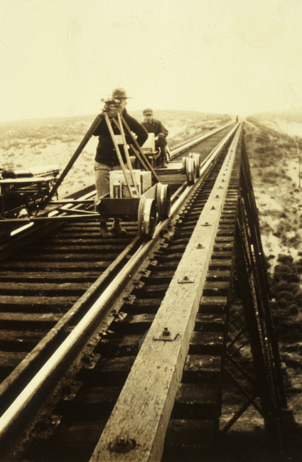 Crossing a trestle during leveling operations