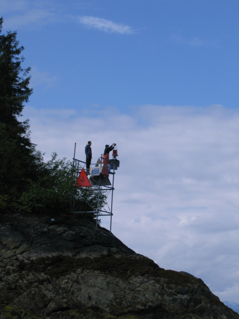 Establishing horizontal control point for hydrographic surveying