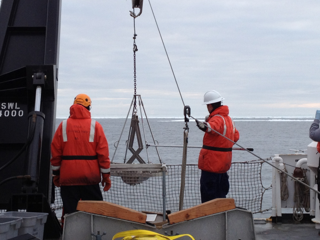 Bottom sampling operations in the Beaufort Sea
