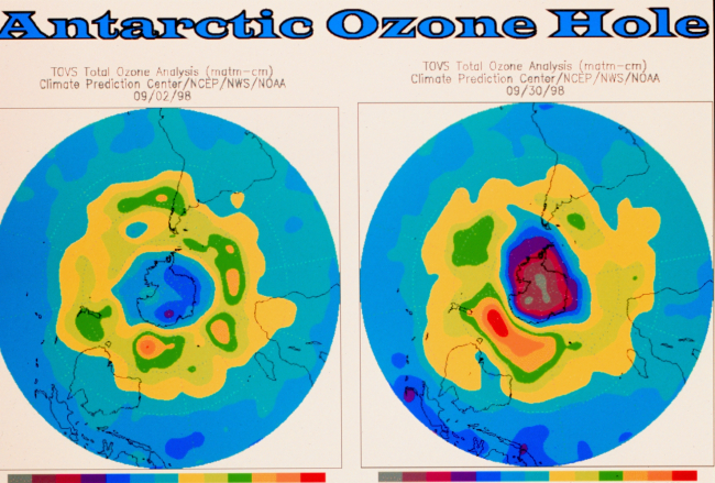 Graphic of Antarctic Ozone Hole for two dates in September 1998