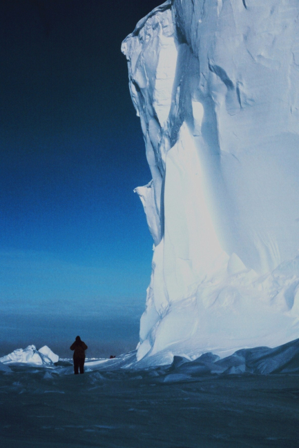 The Ross Ice Shelf at the Bay of Whales - the point where Amundsen staged hissuccessful assault on the South Pole