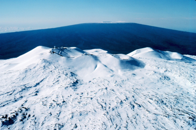 The Mauna Kea astronomical observatories as seen from the air in winter