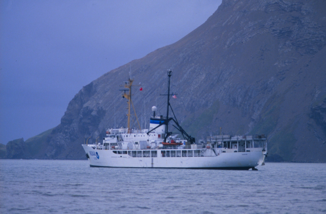 Surveyor at anchor in Fortuna Bay