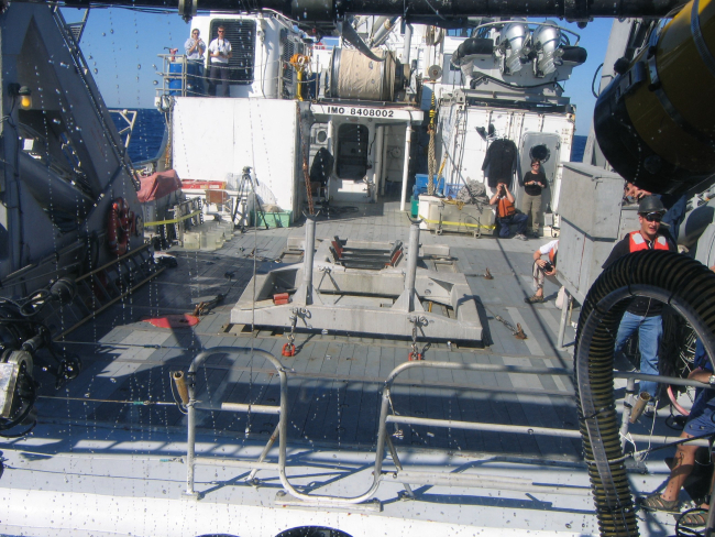 The view from the Johnson Sea-Link submersible as it is approaching itscradle while secure to the A-Frame