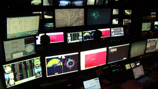 Pilot and scientist stations during operations on the NOAA Ship OKEANOSEXPLORER