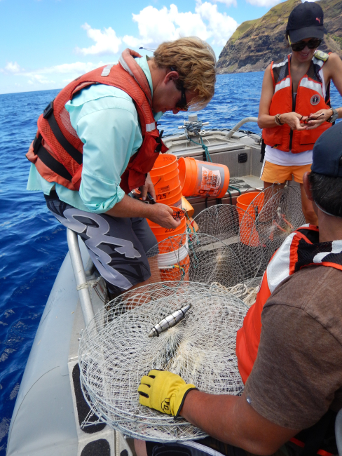 OES Small boat baited kona crab ring net deployment