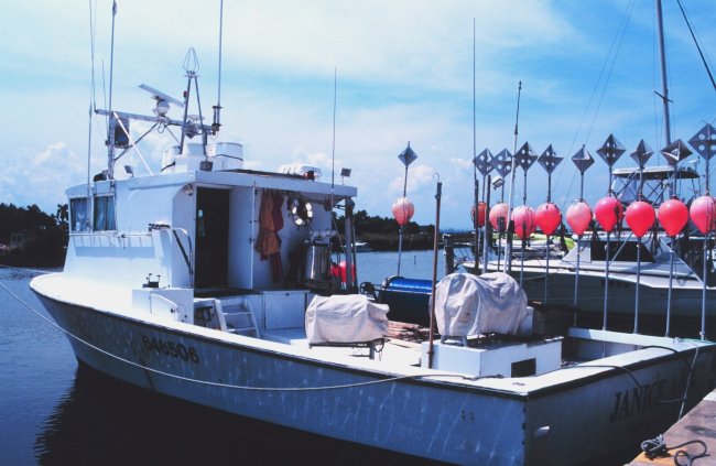 F/V JANICE ANN fishes for swordfish