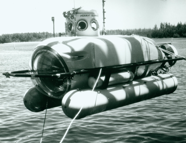 Perry PC 8 submarine being deployed