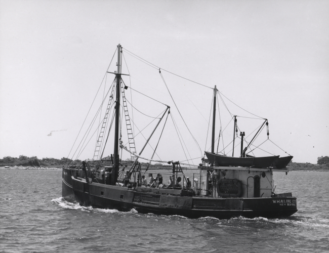 A New Bedford scallop boat underway