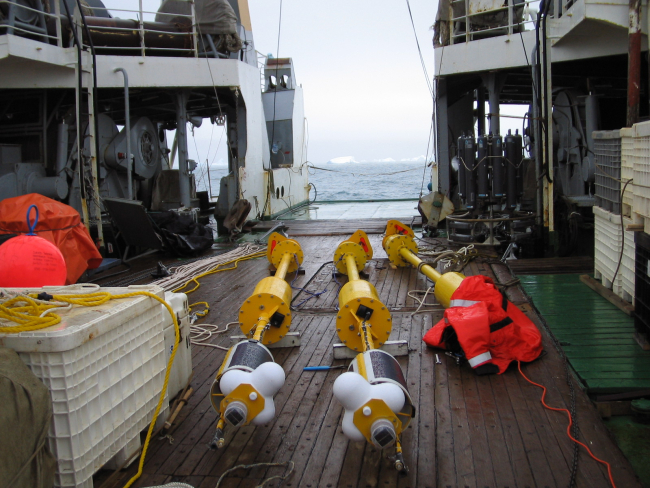 Acoustic buoys to be deployed off the R/V Yuzhmorgeologiya