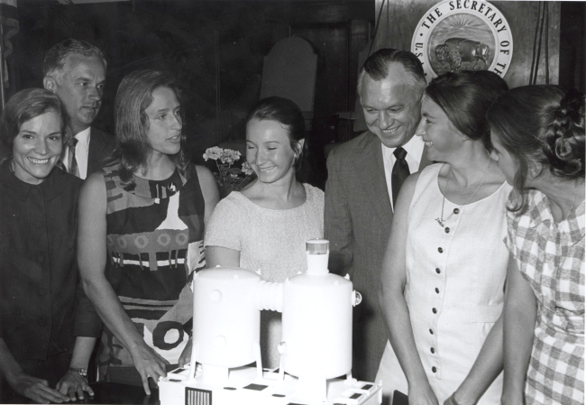 Sylvia Earle on left and other women aquanauts at Tektite II press conference