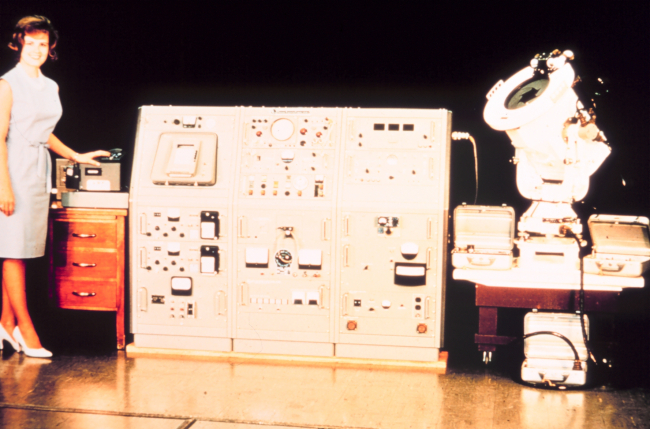 The instrument system used in the satellite triangulation program