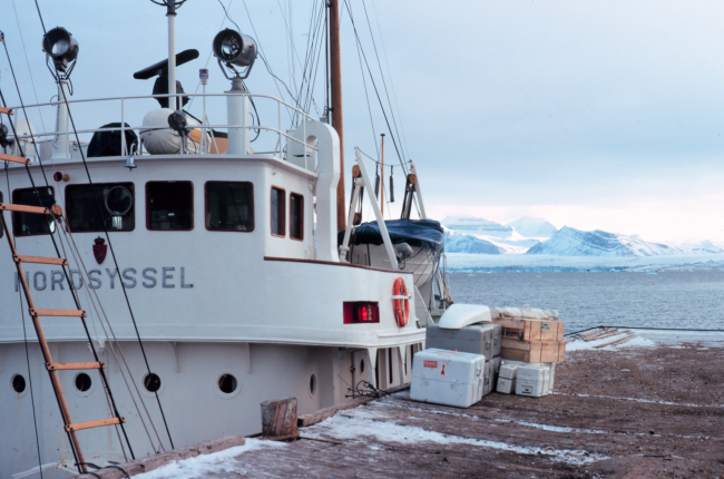 Transportation to Svalbard for the satellite triangulation gear