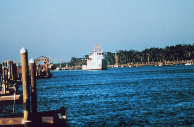 NOAA Ship FERREL in Intracoastal Waterway north of Charleston
