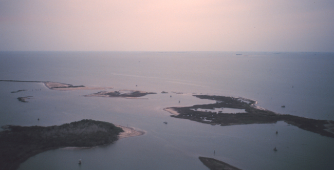 Islands north of East Timbalier Island