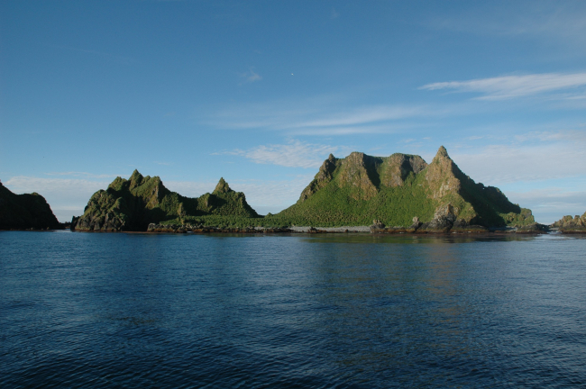 Outlying islets