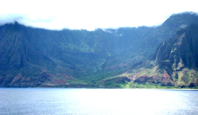 A view from offshore of the Na Pali coast, along the northwest shore of Kauai
