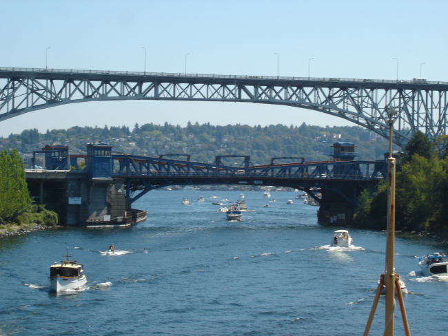 Approaching the Fremont Bridge, the low bascule bridge in the foreground