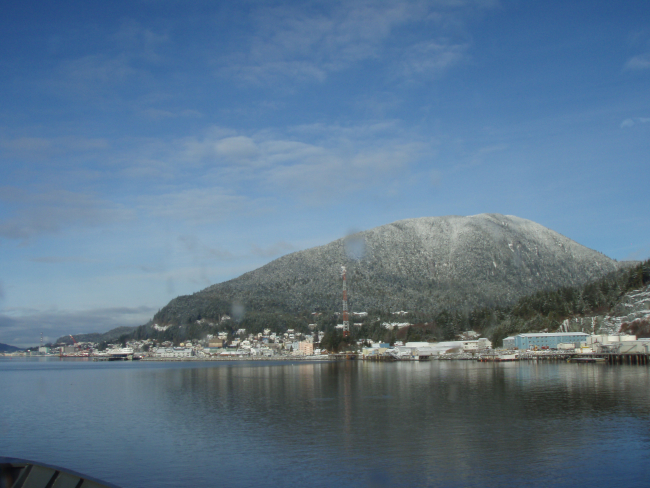 Juneau with a ligth dusting of snow on the surrounding mountains