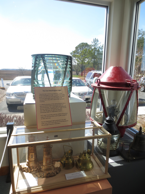 6th order Fresnel Lens that helped illuminate the Fort Washington Light on thePotomac River from 1870 until 1978