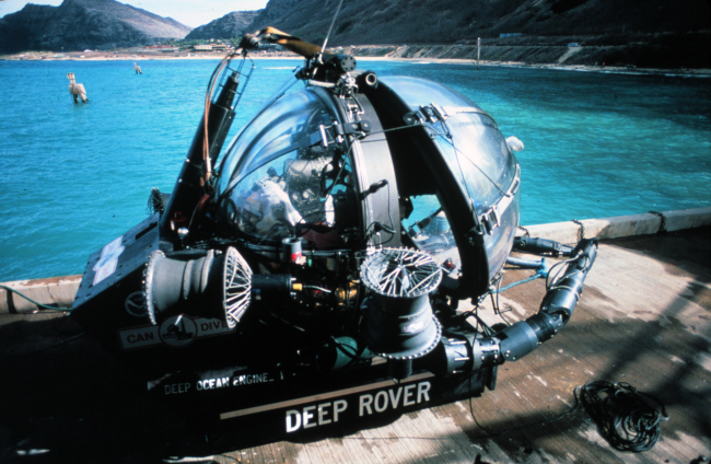 DEEP ROVER is a one person sub with an acryllic sphere