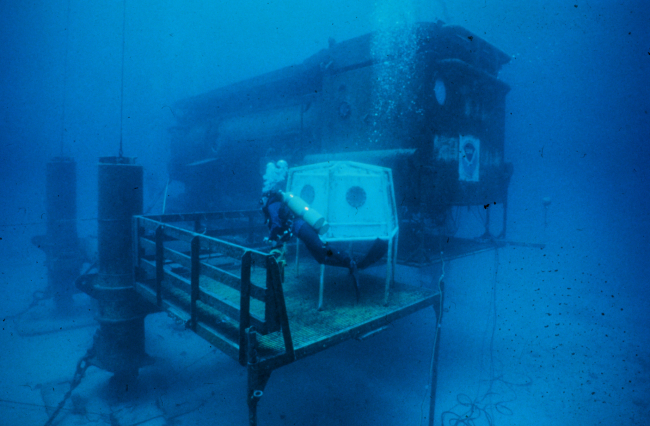AQUARIUS in 1989 -- only operational offshore habitat now dedicated to science