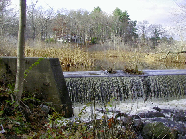 A close up of the Parker River Dam before restoration
