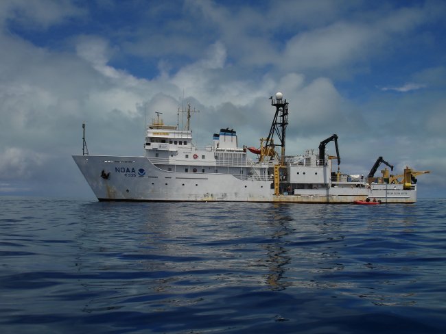 NOAA Ship OSCAR ELTON SETTE