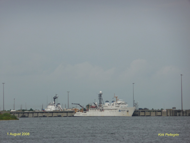 NOAA Ship GORDON GUNTER in port