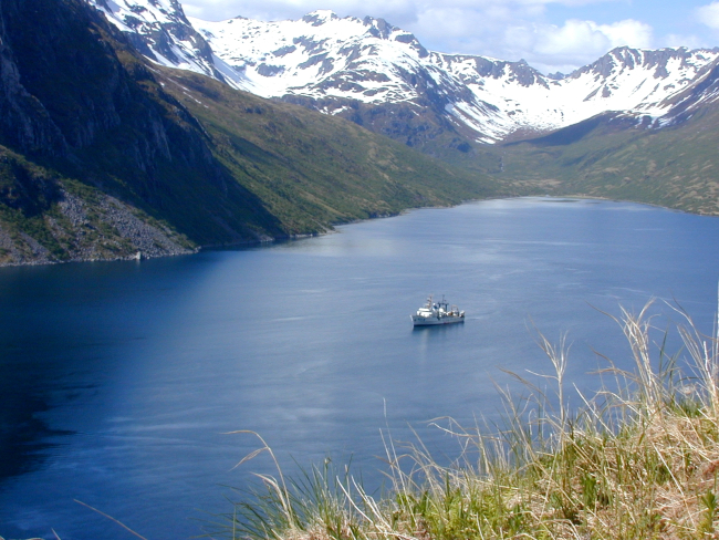 NOAA Ship MILLER FREEMAN in an Alaska fjord